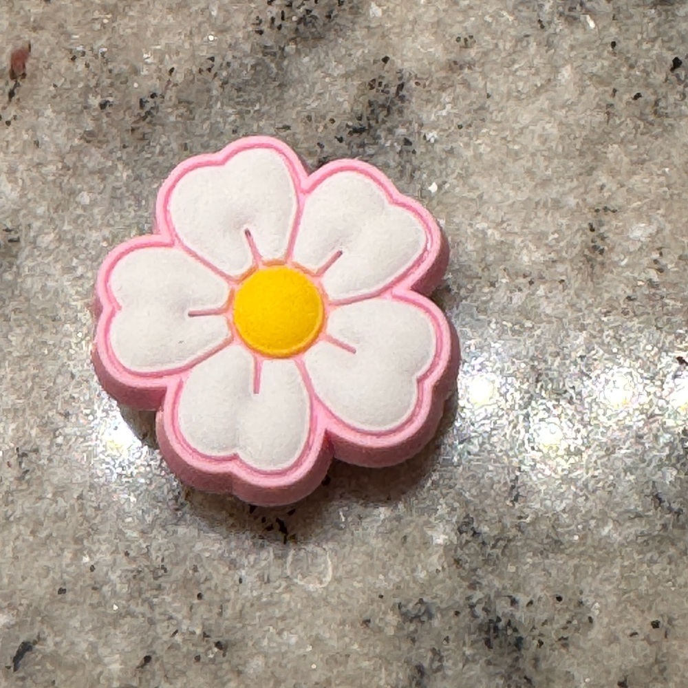 Croc charm Pink and White Flower